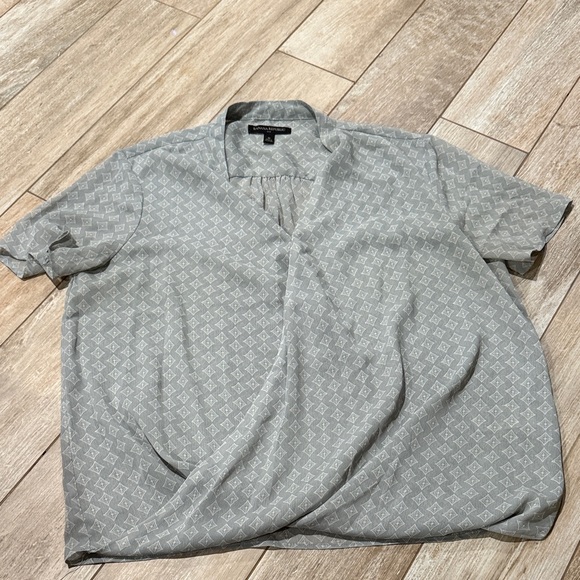 Banana Republic Light Gray Patterned Men's Shirt - Picture 1 of 6
